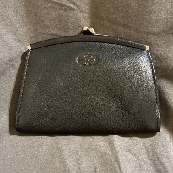 Authentic Fossil 1954 Leather Coin Purse Card ID Holder Wallet Black Kiss Lock - Picture 1 of 11